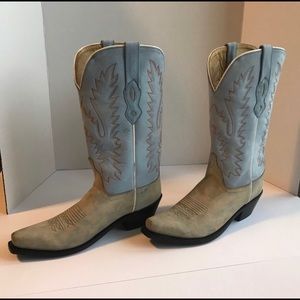 Old west cowgirl boots